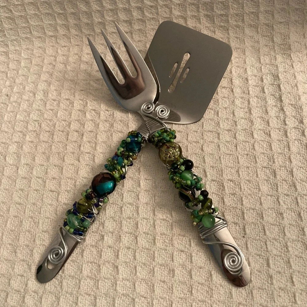 Oneida Stainless Wire Wrapped Beaded Handmade Serving Utensils